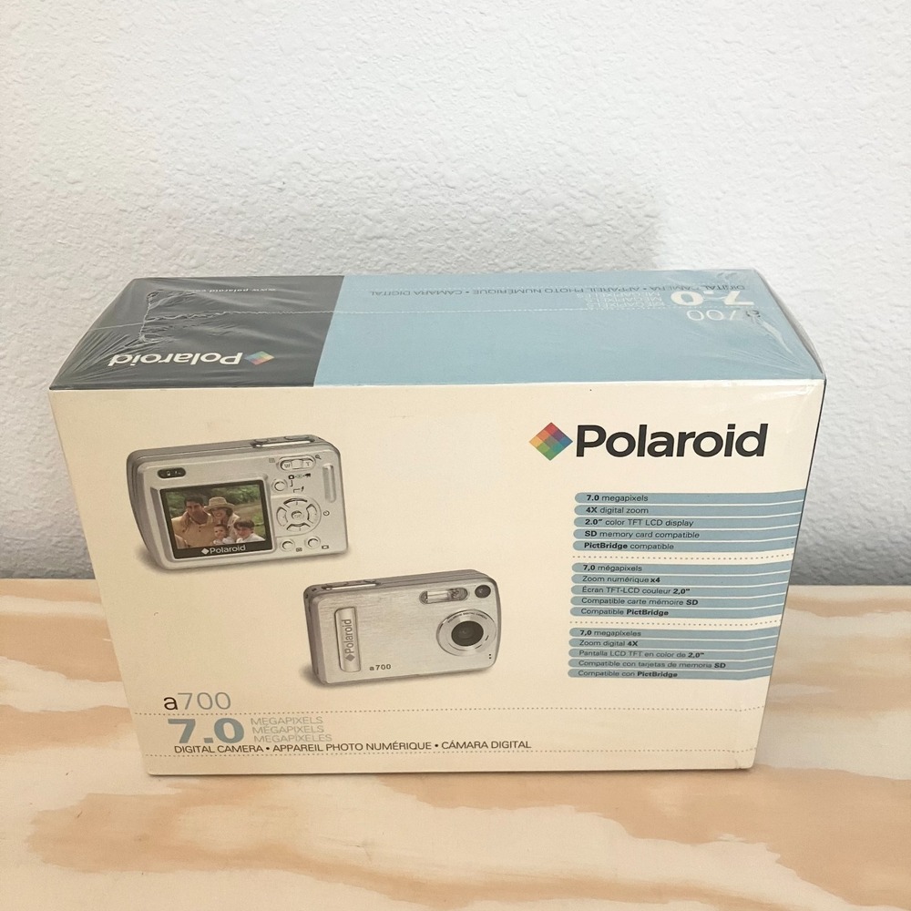 Vintage Polaroid A700 7.0 MP Digital‎ Camera Silver Brand New Sealed NOS